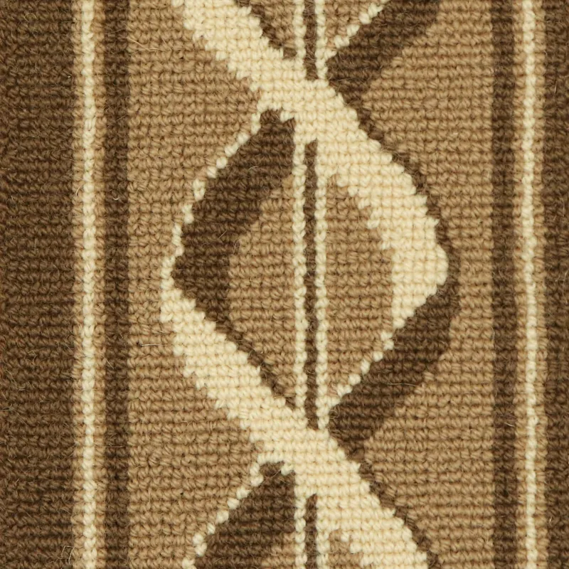 Queen Ribbon Border Truffle