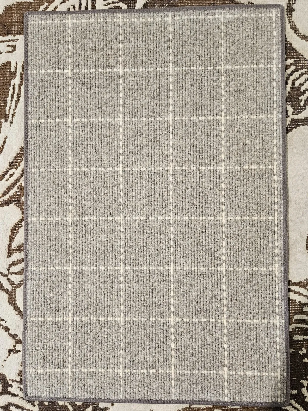 Squared Off Grey/Ivory