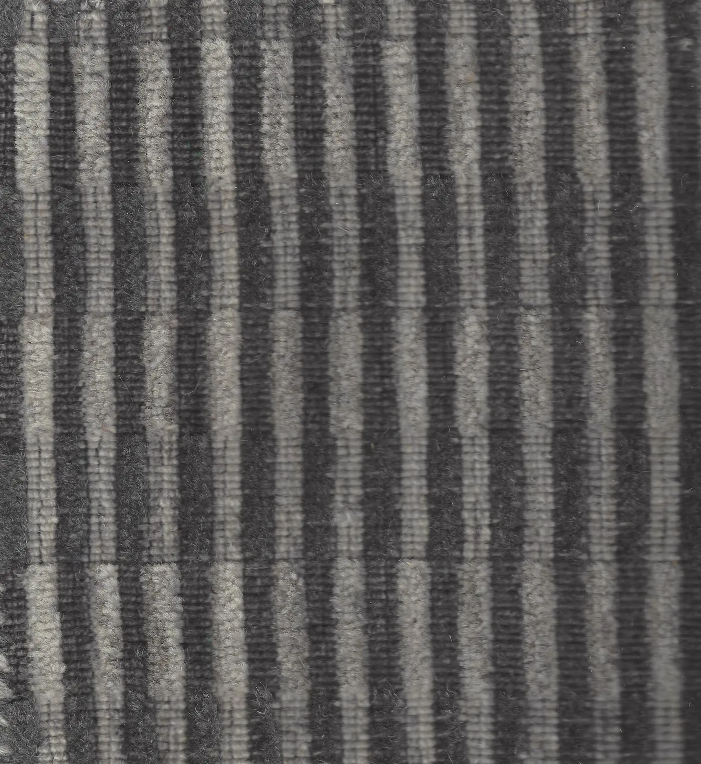 Arafura Silver/Black