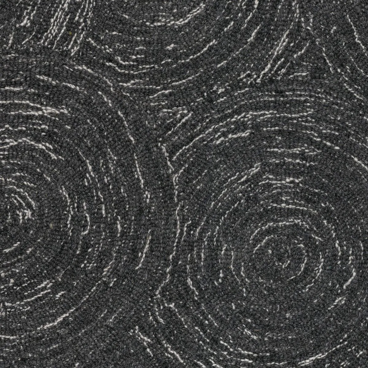 Ephemeral Black