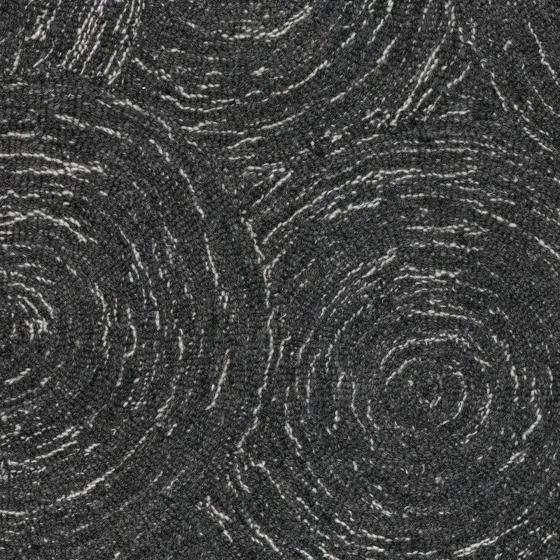 Ephemeral Black