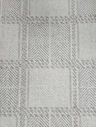 NW / Lt Beige
