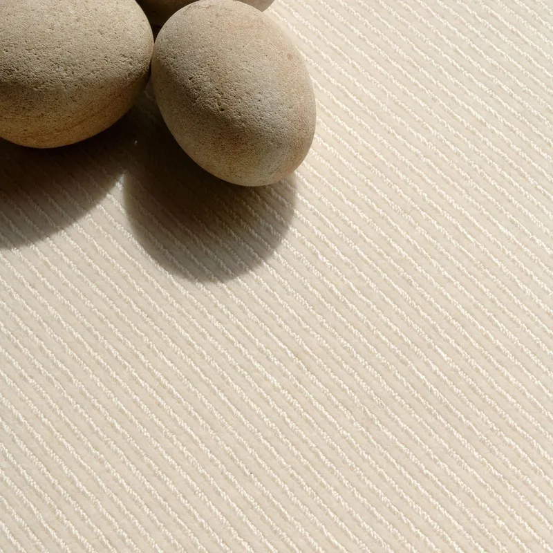 Correlia Ivory